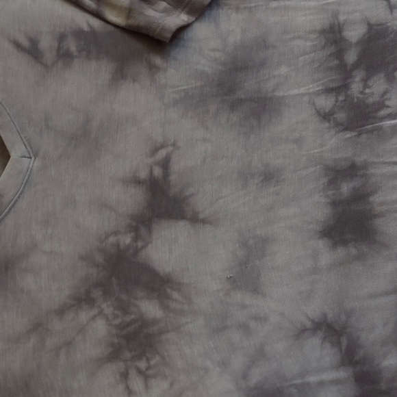 American Eagle Outfitters Gray Tie-Dye Short Sleeve Top - Picture 6 of 6